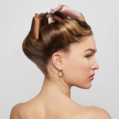 bigoudis en satin femme fait ses boucles