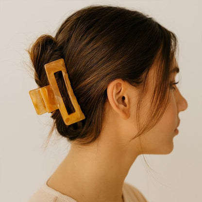 Pince a cheveux​ beige antidérapant